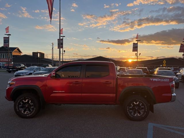 Used 2021 Toyota Tacoma TRD Off-Road image 7