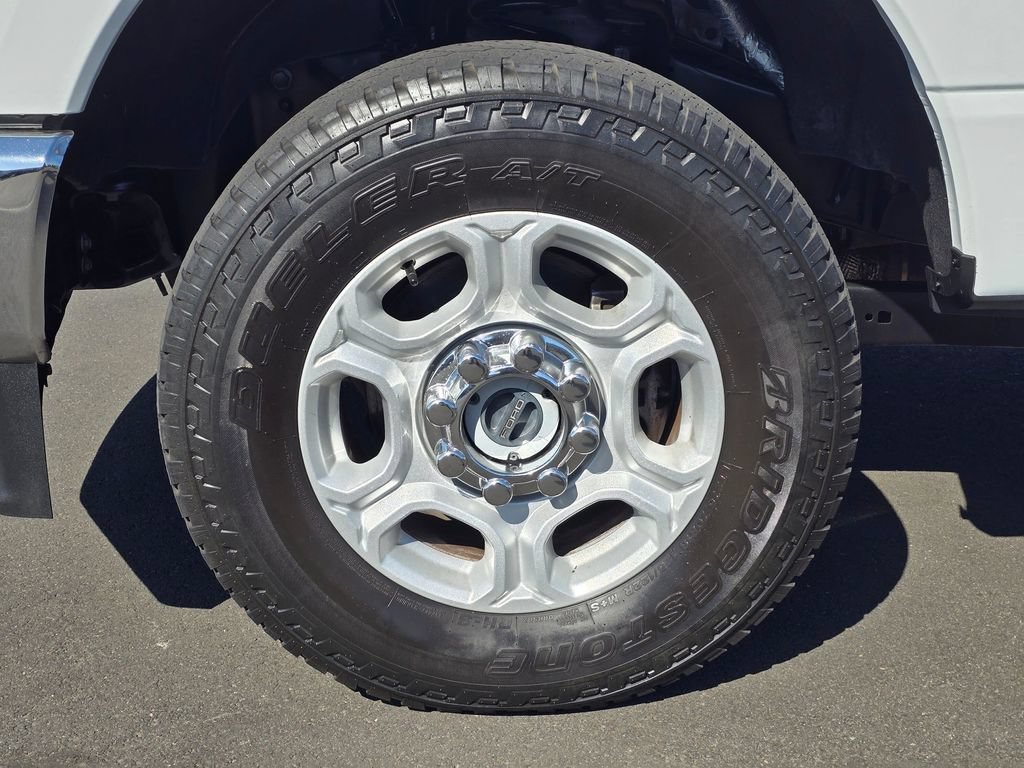 Used 2025 Ford F250 XLT w/ FX4 Off-Road Package AWD/4WD image 8