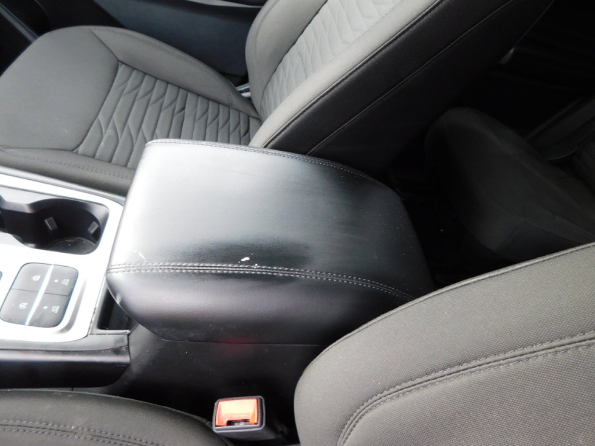 Used 2021 Ford Explorer XLT image 38