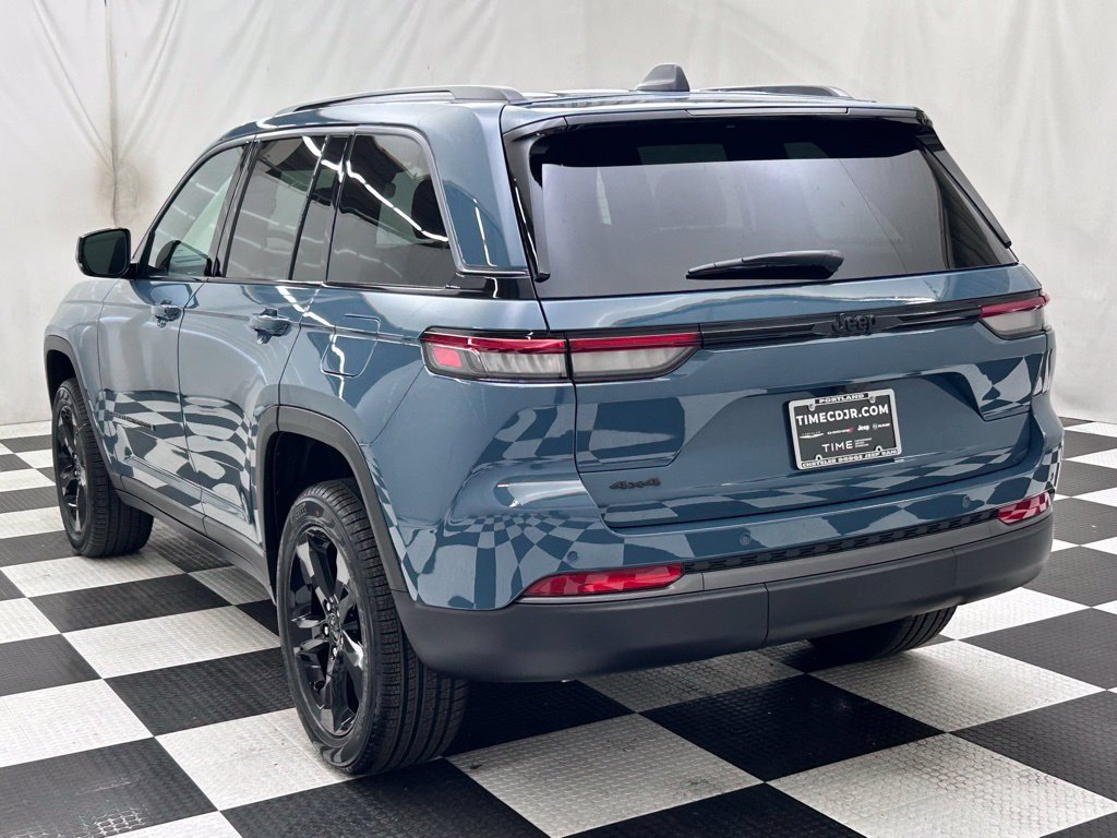 New 2026 Jeep Grand Cherokee Limited w/ Limited Altitude Package AWD/4WD image 5