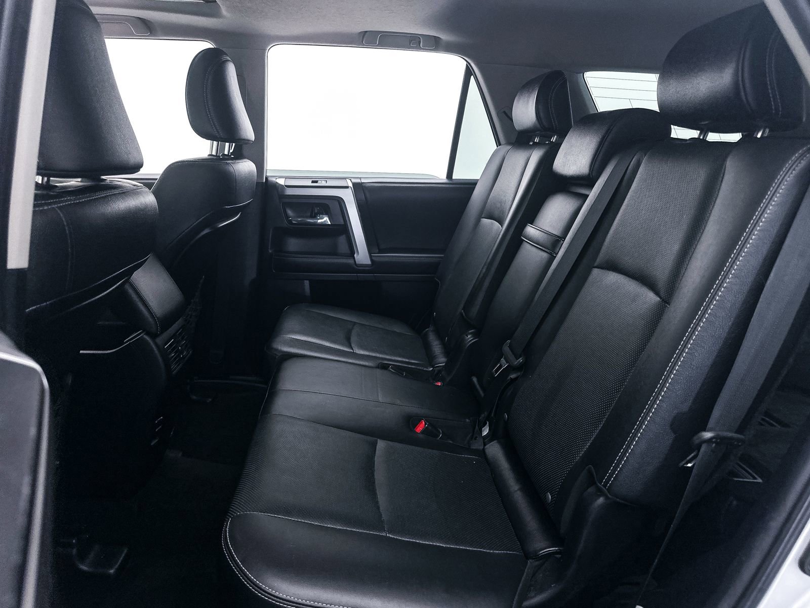 Used 2018 Toyota 4Runner Limited AWD/4WD image 35