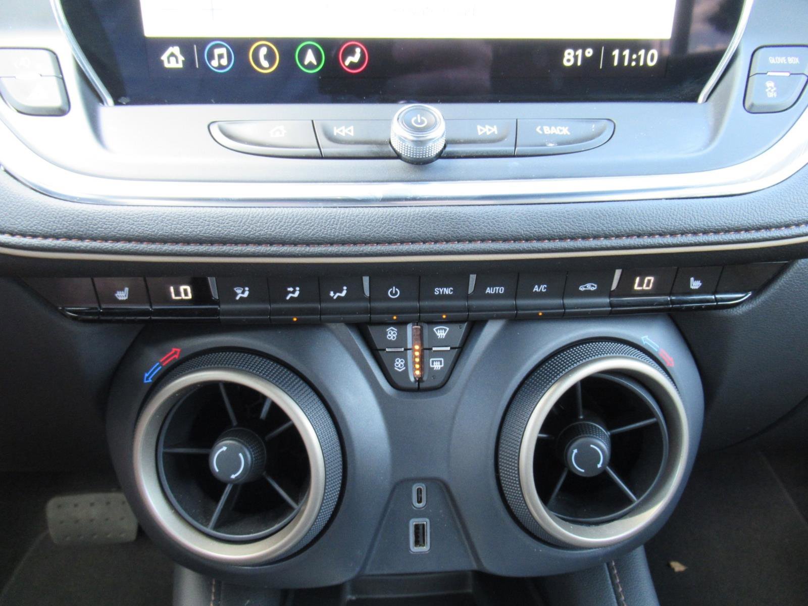 Used 2023 Chevrolet Blazer Premier w/ Driver Confidence II Package FWD image 27