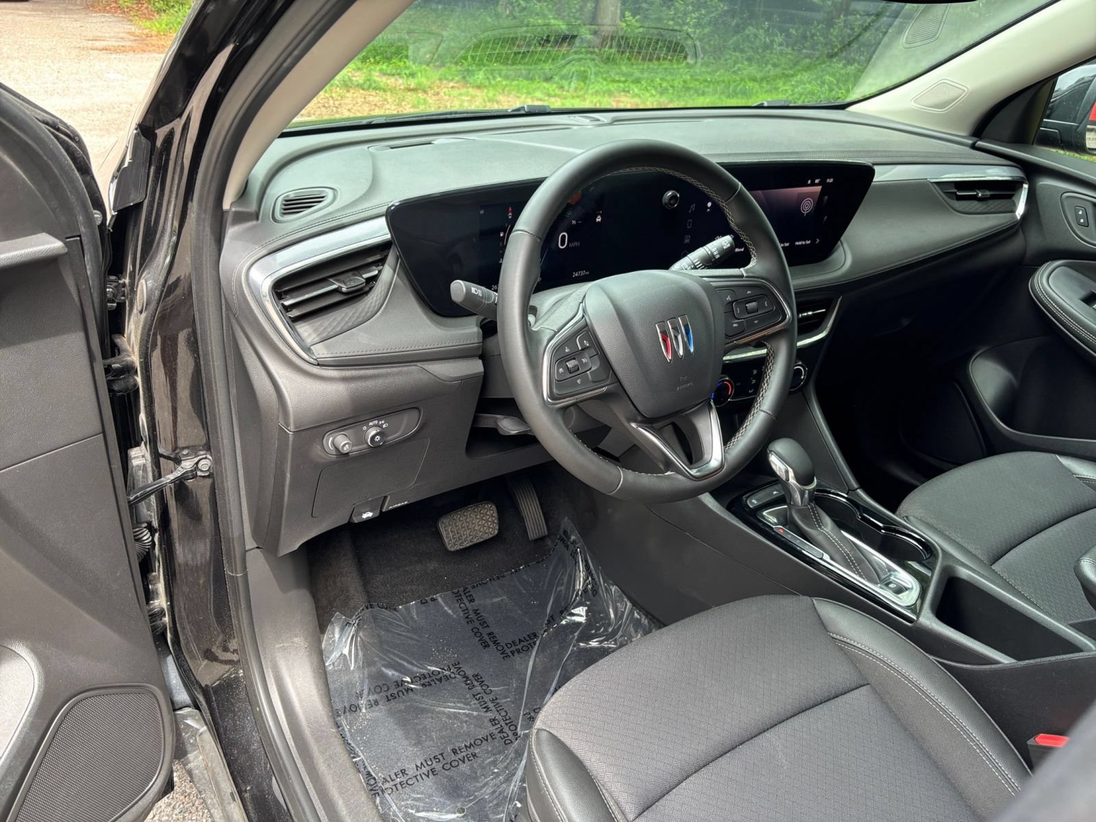 Used 2025 Buick Encore GX Preferred FWD image 33