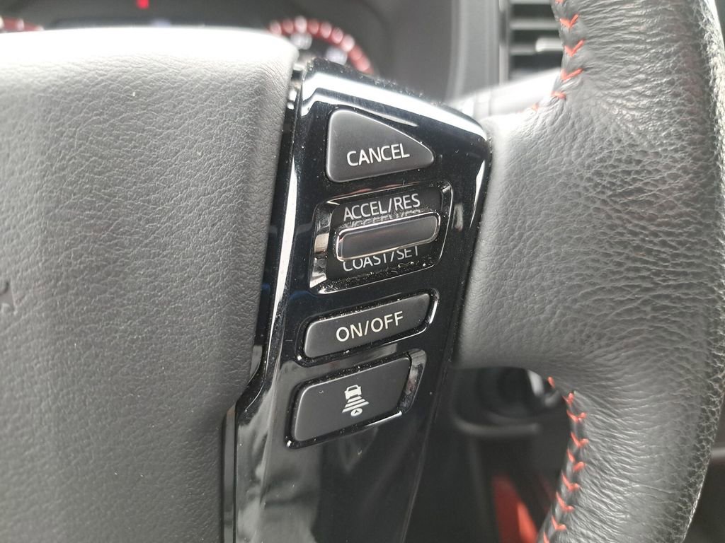 Used 2024 Nissan Frontier PRO-4X w/ Technology Package image 21