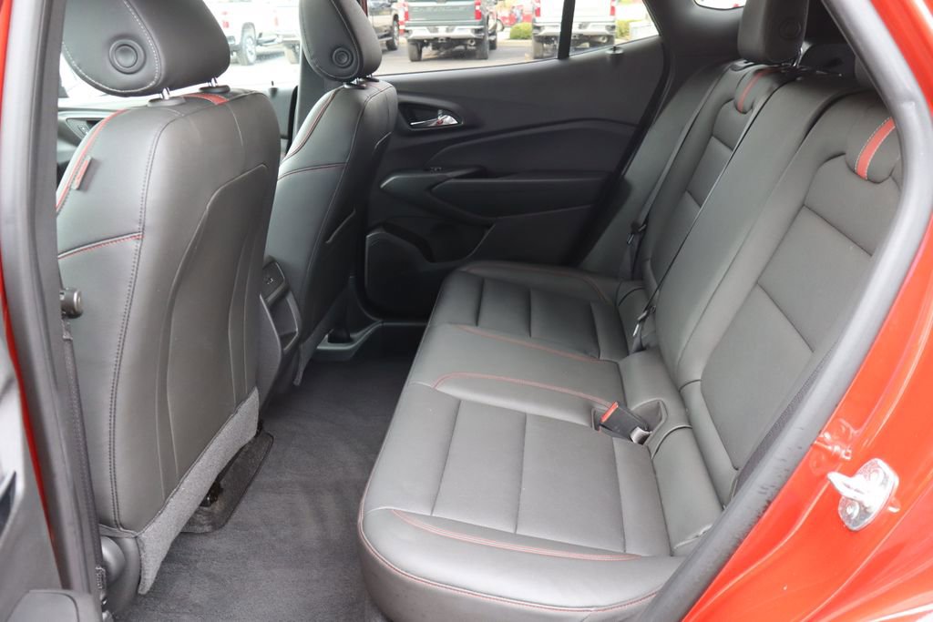 Used 2024 Chevrolet Trax RS w/ Sunroof Package image 22