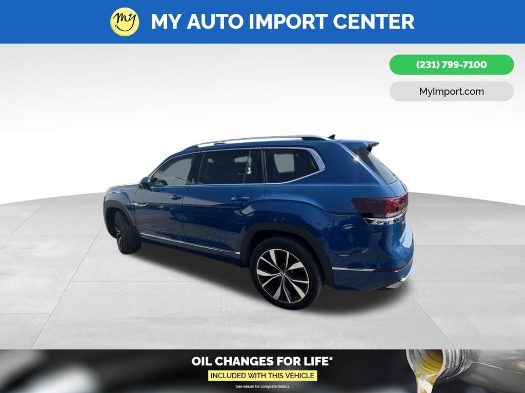Used 2025 Volkswagen Atlas SEL Premium R-Line AWD/4WD image 4