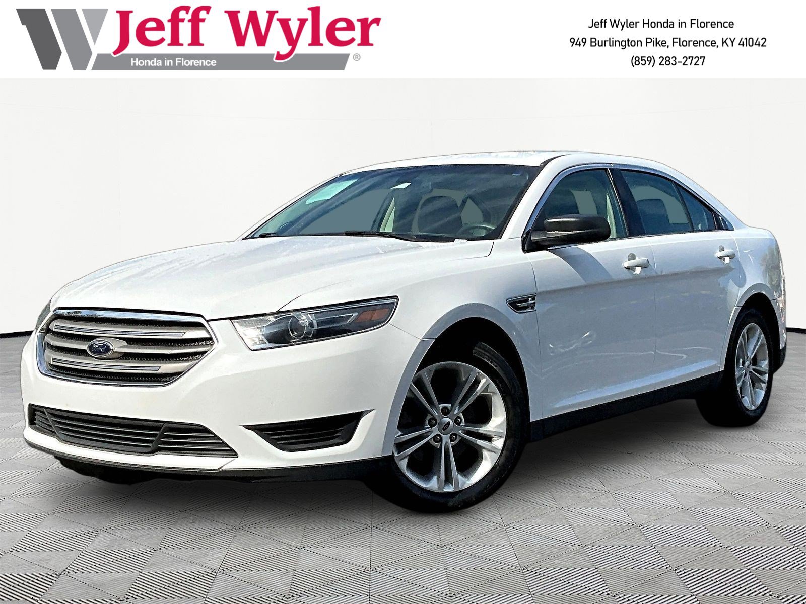 Used 2016 Ford Taurus SE