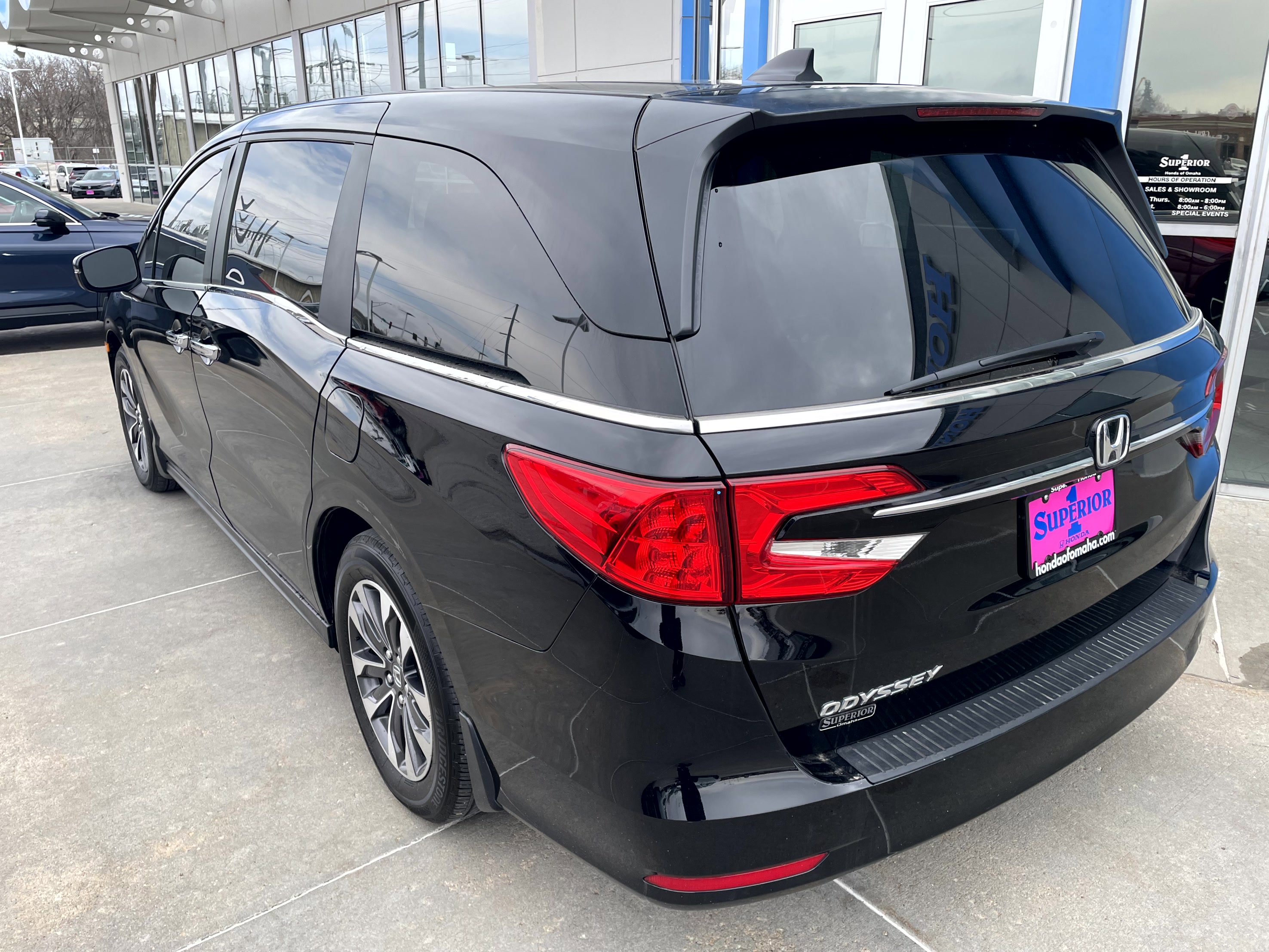 Certified 2024 Honda Odyssey EX-L image 2