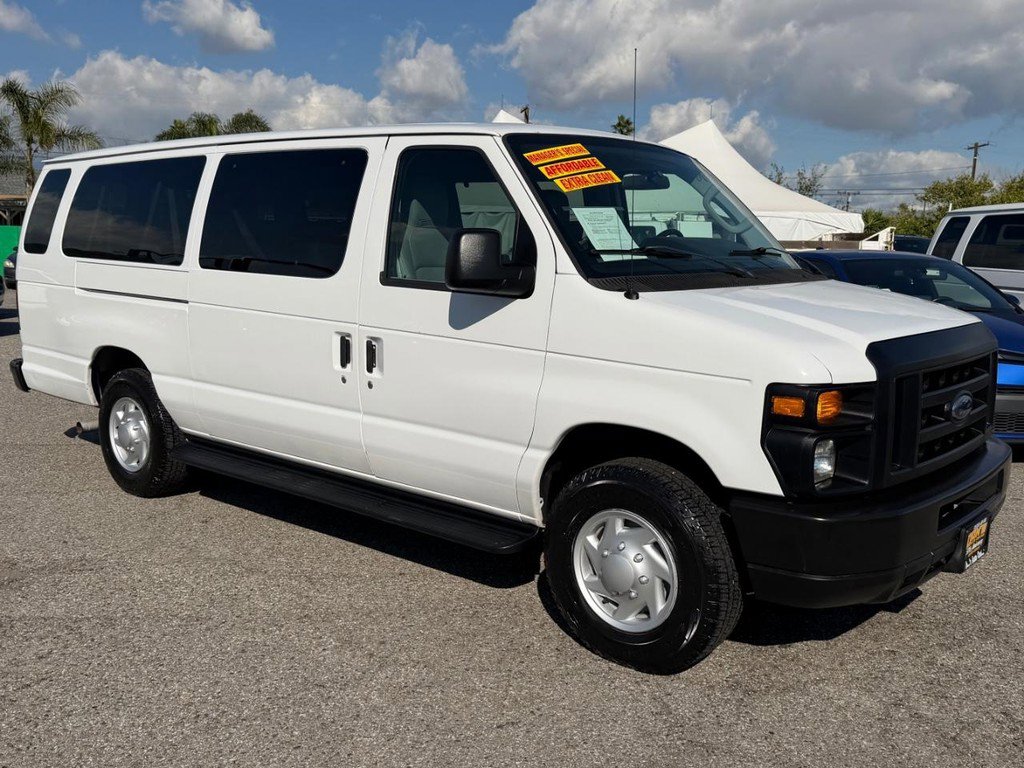 Used 2009 Ford E-350 and Econoline 350 Extended Wagon Super Duty image 3