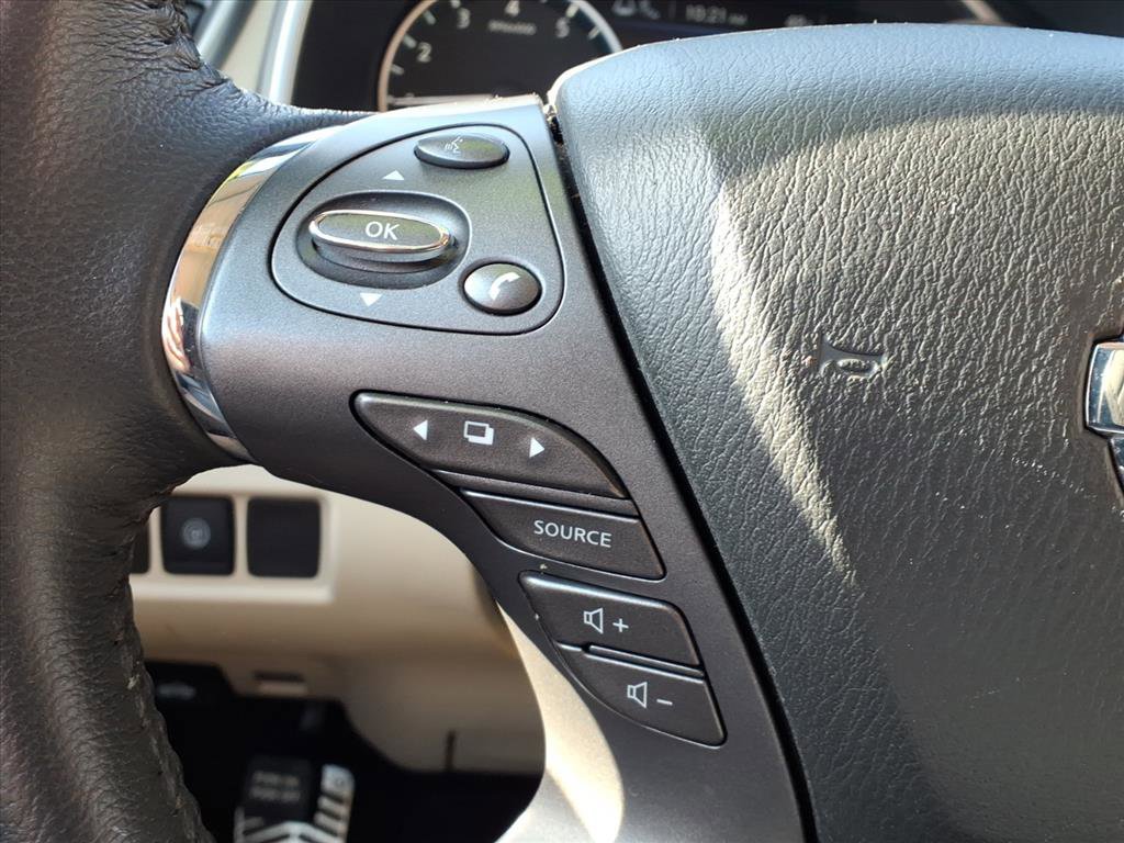 Used 2022 Nissan Murano SV w/ Cargo Package AWD/4WD image 16