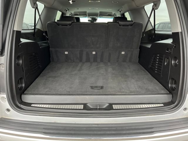 Used 2018 Chevrolet Suburban Premier image 13