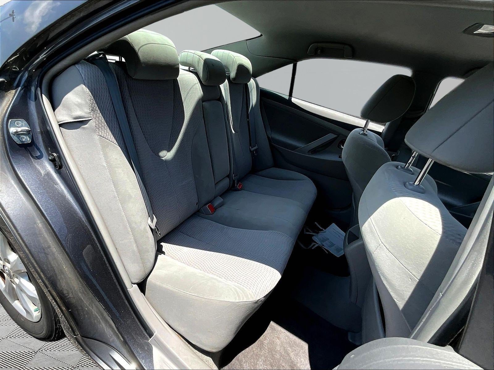 Used 2011 Toyota Camry LE w/ LE Extra-Value Pkg FWD image 24