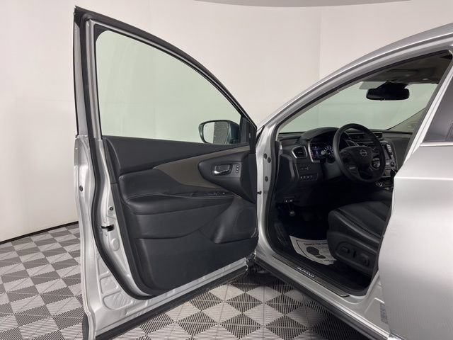 Used 2023 Nissan Murano SL w/ SL Moonroof Package AWD/4WD image 18