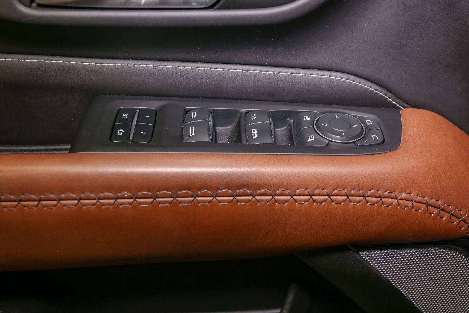 Used 2023 GMC Yukon Denali Ultimate AWD/4WD image 48