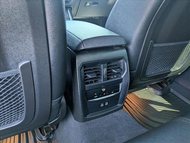 Used 2021 BMW 330e w/ Convenience Package image 28
