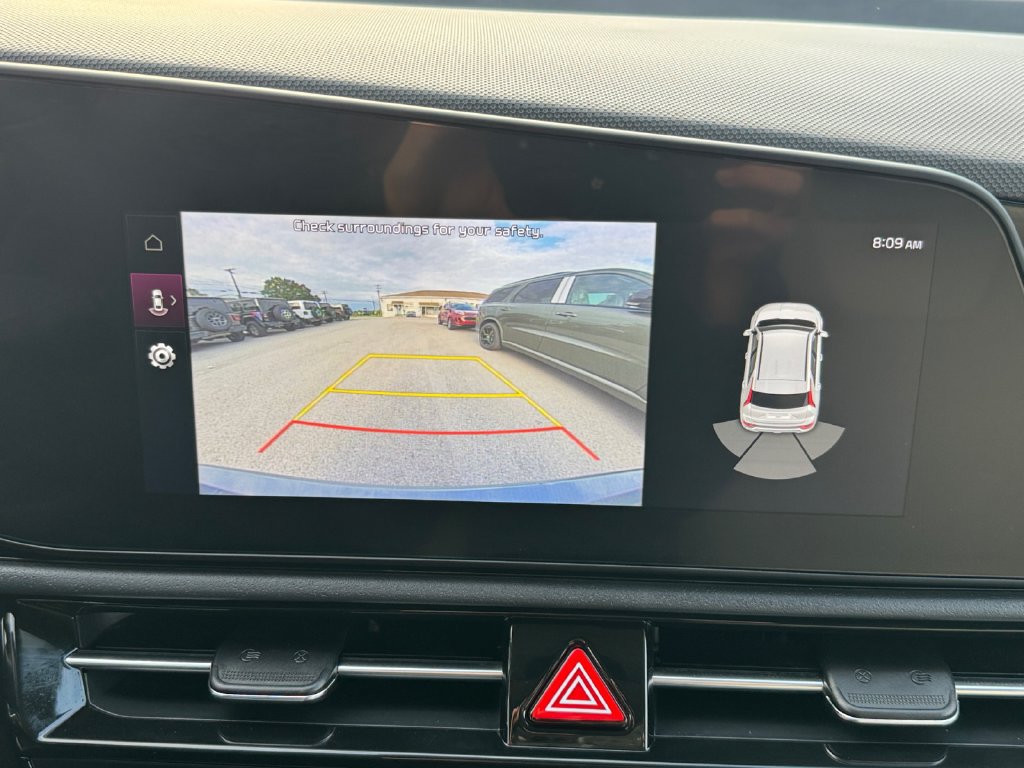 Used 2024 Kia Niro EX FWD image 18