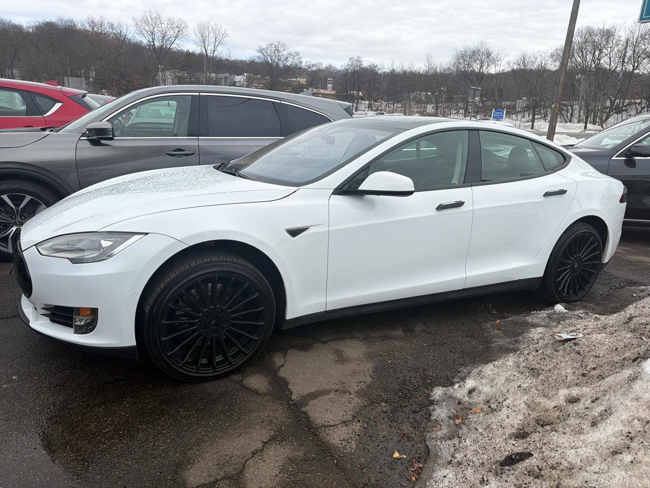 Used 2015 Tesla Model S 85D image 2
