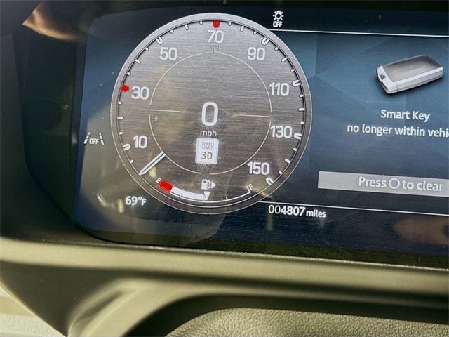 Certified 2025 Land Rover Defender 110 V8 image 13