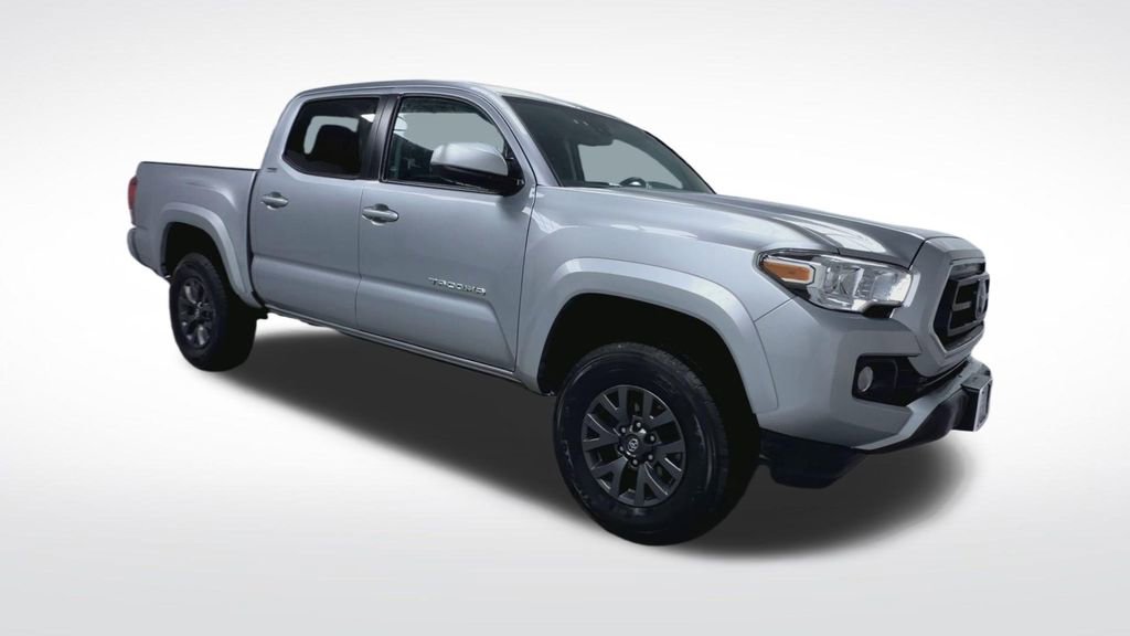 Used 2023 Toyota Tacoma SR5 AWD/4WD image 18