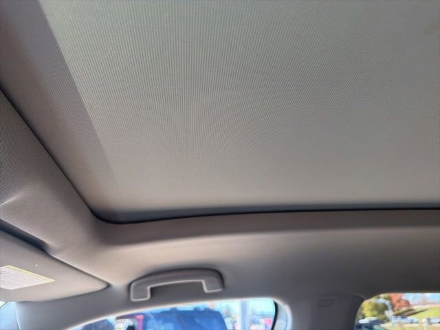 Used 2024 Volkswagen Atlas SE image 9