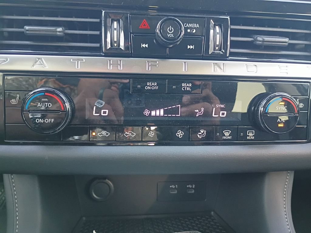 New 2026 Nissan Pathfinder SV image 18