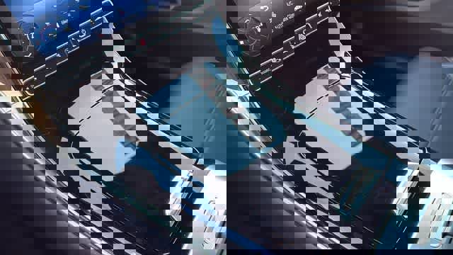 Certified 2025 Mercedes-Benz GLC 300 4MATIC image 23