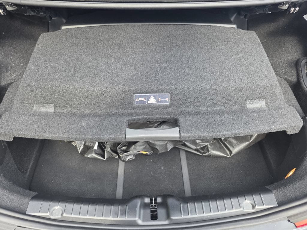 Used 2013 Mercedes-Benz SLK 250 image 33