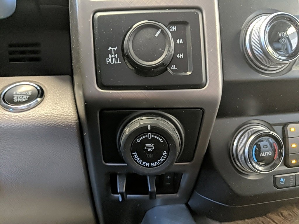 Used 2019 Ford F150 Limited w/ Trailer Tow Package image 23