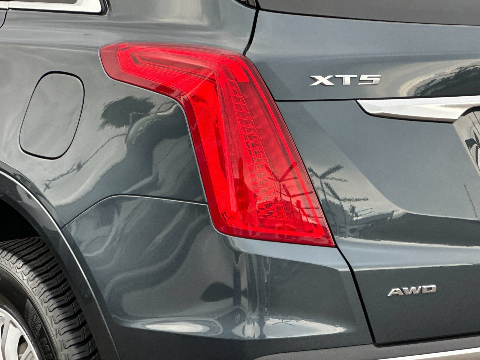 Used 2019 Cadillac XT5 AWD image 24
