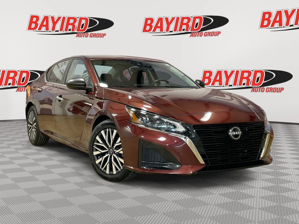 Used 2024 Nissan Altima 2.5 SV