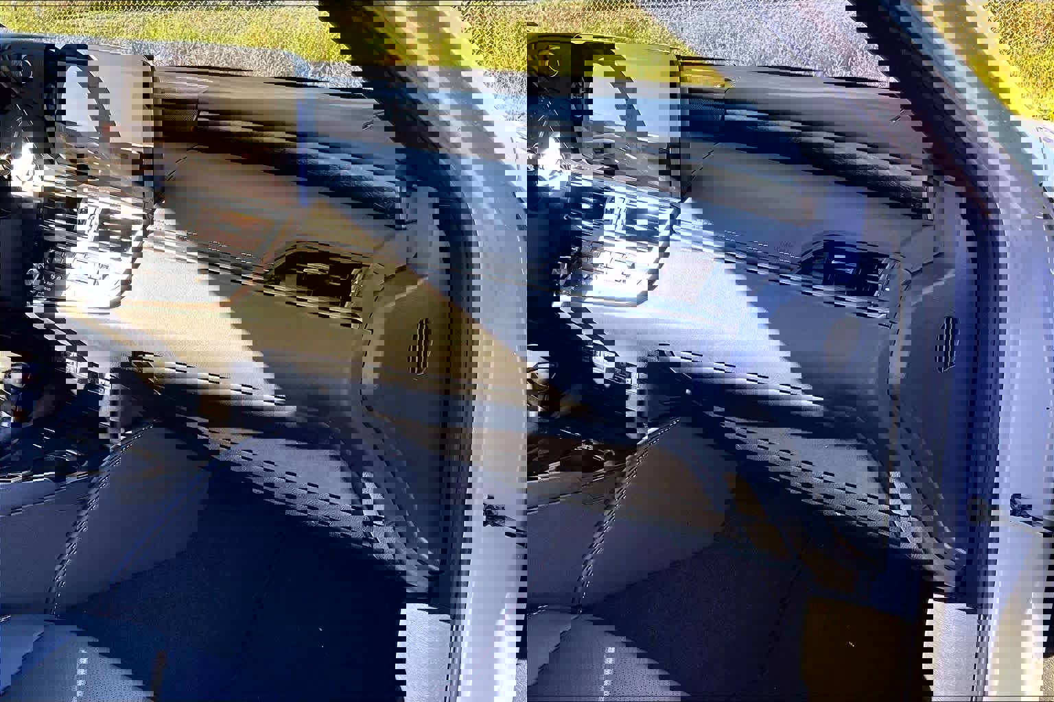 Used 2025 Lexus ES 350 w/ Premium Package image 18