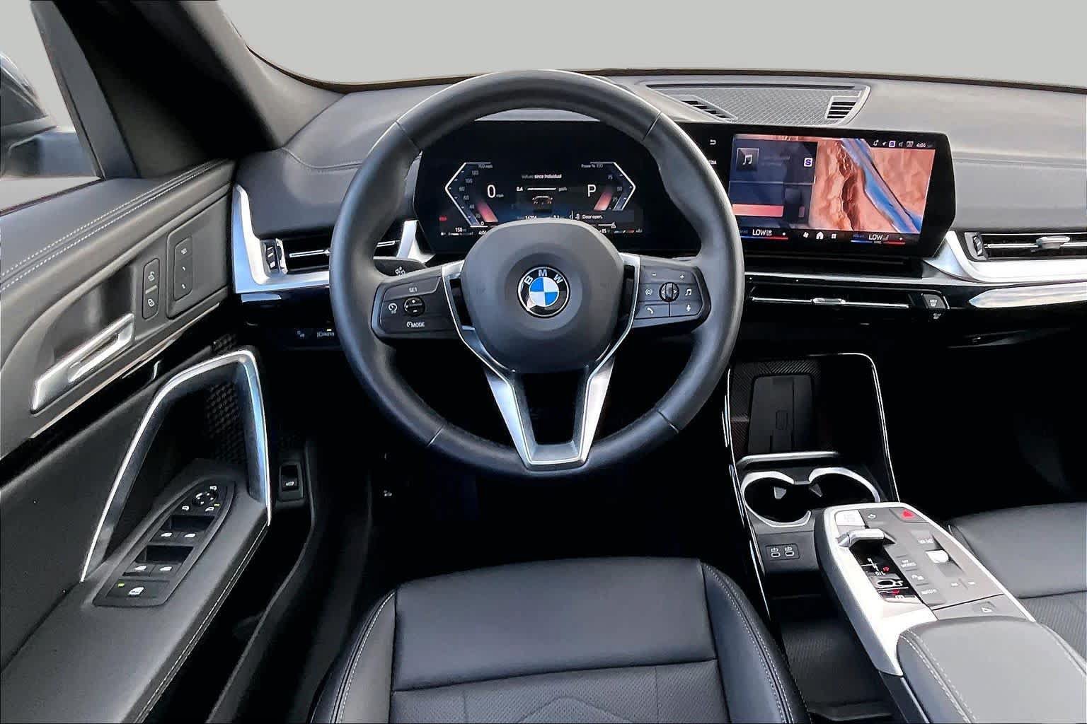 Used 2026 BMW X2 xDrive28i AWD/4WD image 5