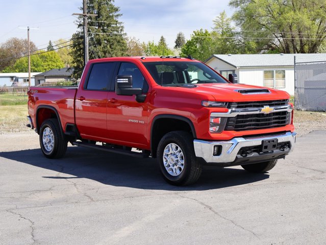 Used 2025 Chevrolet Silverado 2500 LT w/ Safety Package AWD/4WD image 3