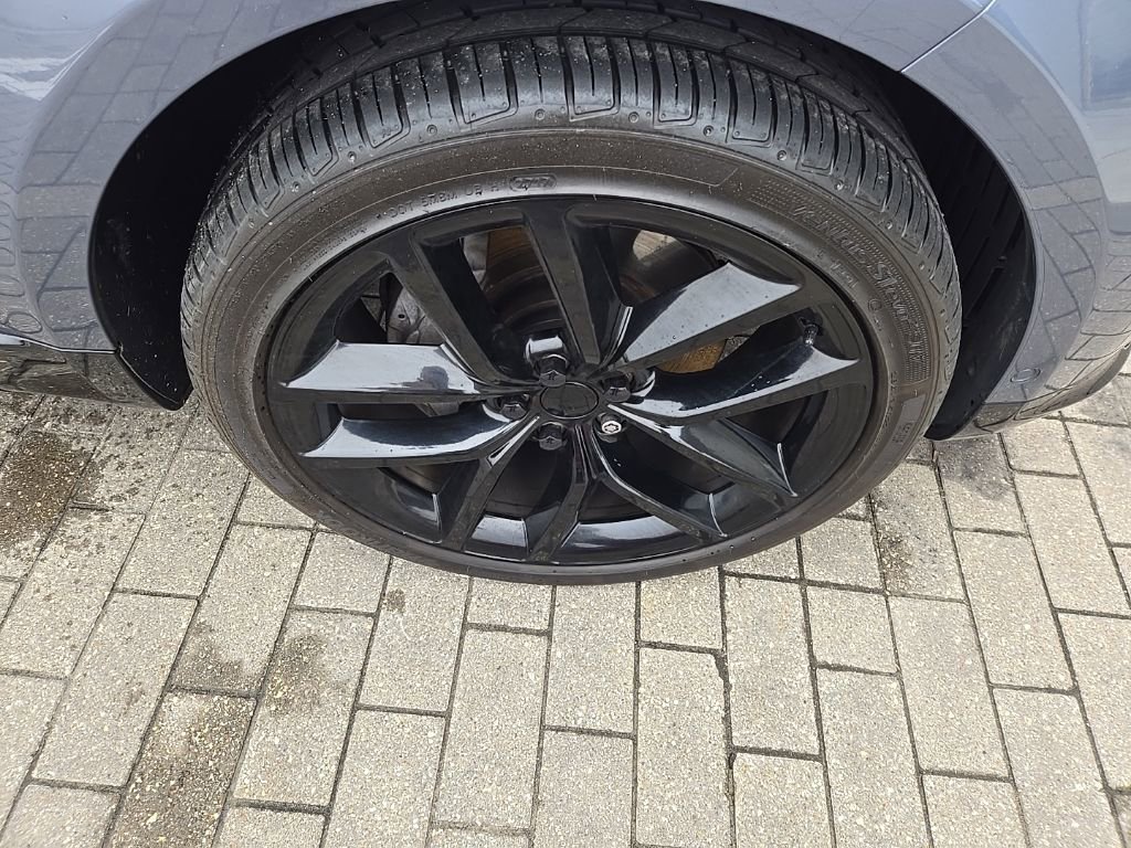 Used 2018 Land Rover Range Rover Sport HSE image 9