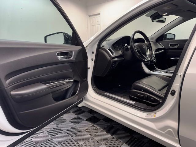 Used 2020 Acura TLX image 11