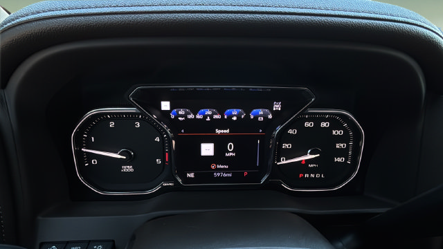 Used 2023 GMC Sierra 2500 Denali w/ Denali Black Diamond Edition AWD/4WD image 19