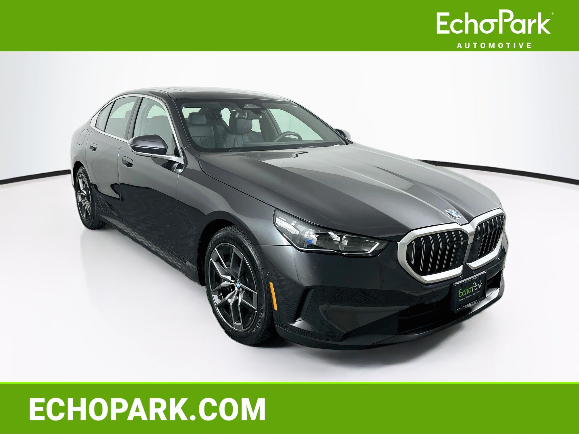 Used 2026 BMW 530i w/ Premium Package RWD image 1