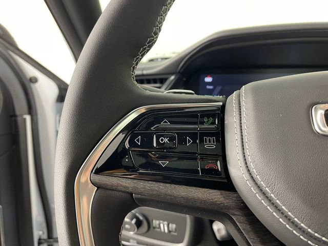 New 2025 Jeep Grand Cherokee Overland w/ Luxury Tech Group IV image 11