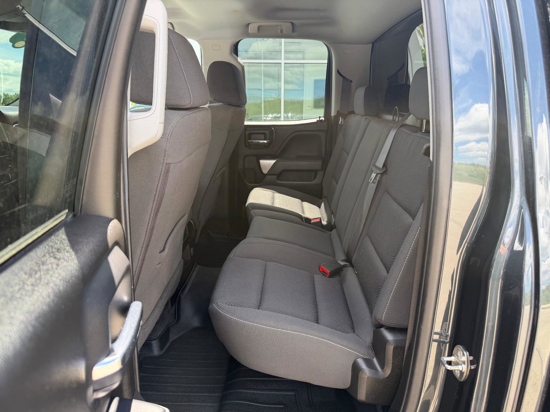 Certified 2019 Chevrolet Silverado 1500 LT AWD/4WD image 16