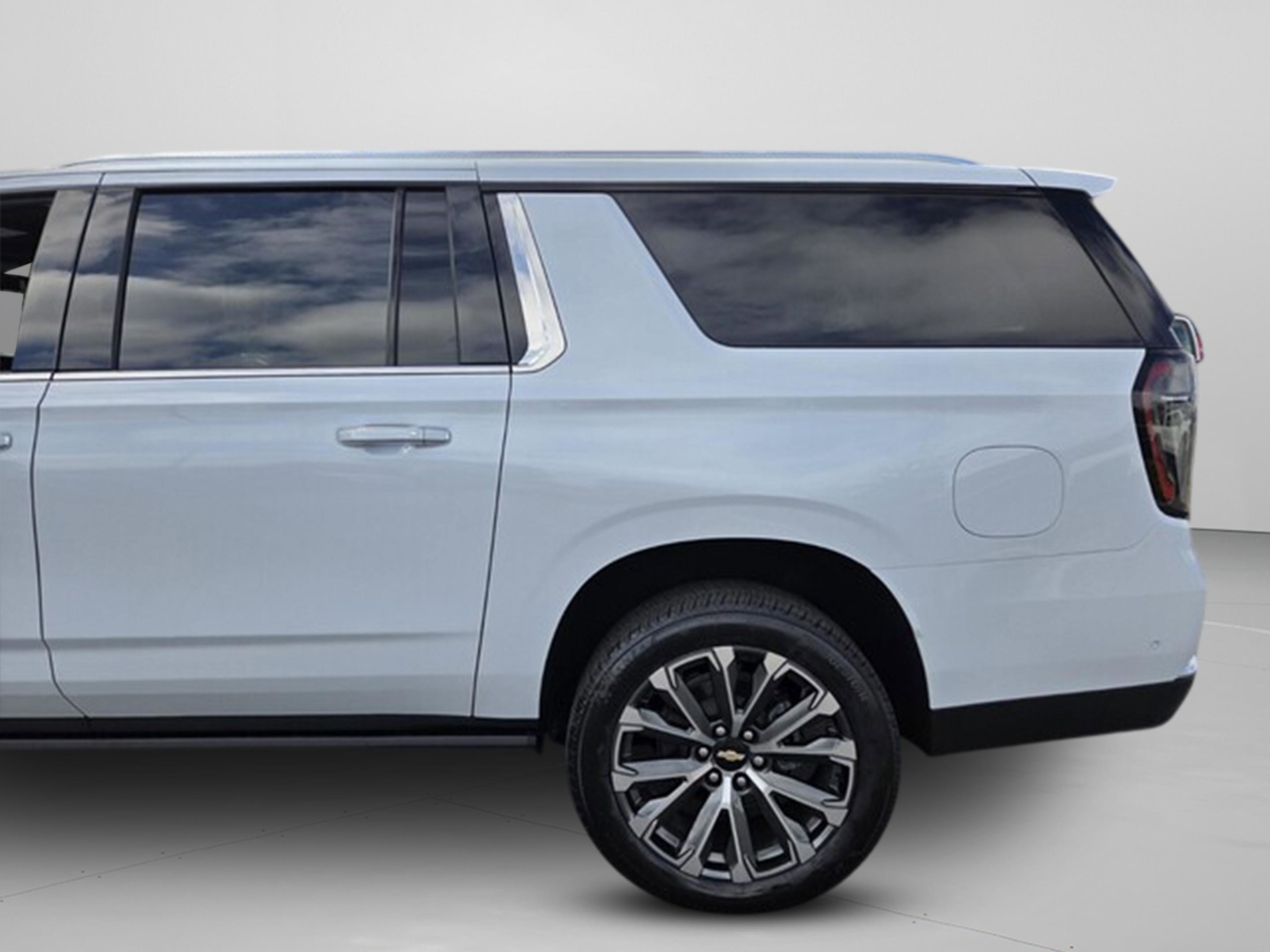 New 2026 Chevrolet Suburban High Country image 28