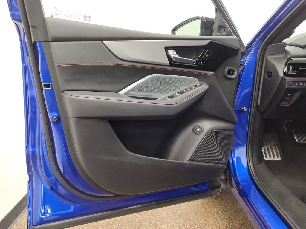 Used 2025 Acura MDX A-Spec AWD/4WD image 8