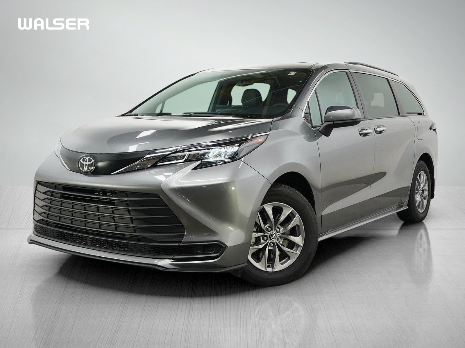 Used 2026 Toyota Sienna XLE