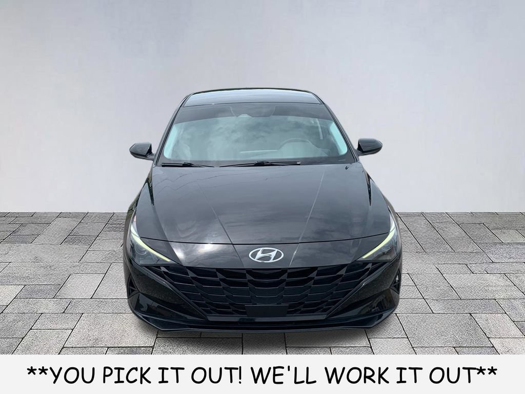 Used 2023 Hyundai Elantra SEL w/ Convenience Package FWD video 2