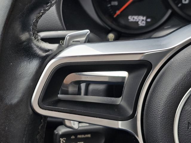 Used 2017 Porsche 718 Cayman Base image 31