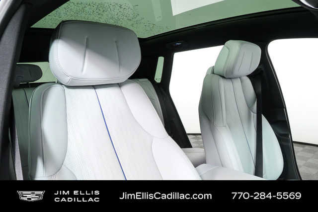 New 2026 Cadillac Lyriq Luxury RWD image 23