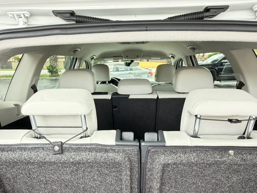 Used 2020 Volkswagen Tiguan SE FWD image 22