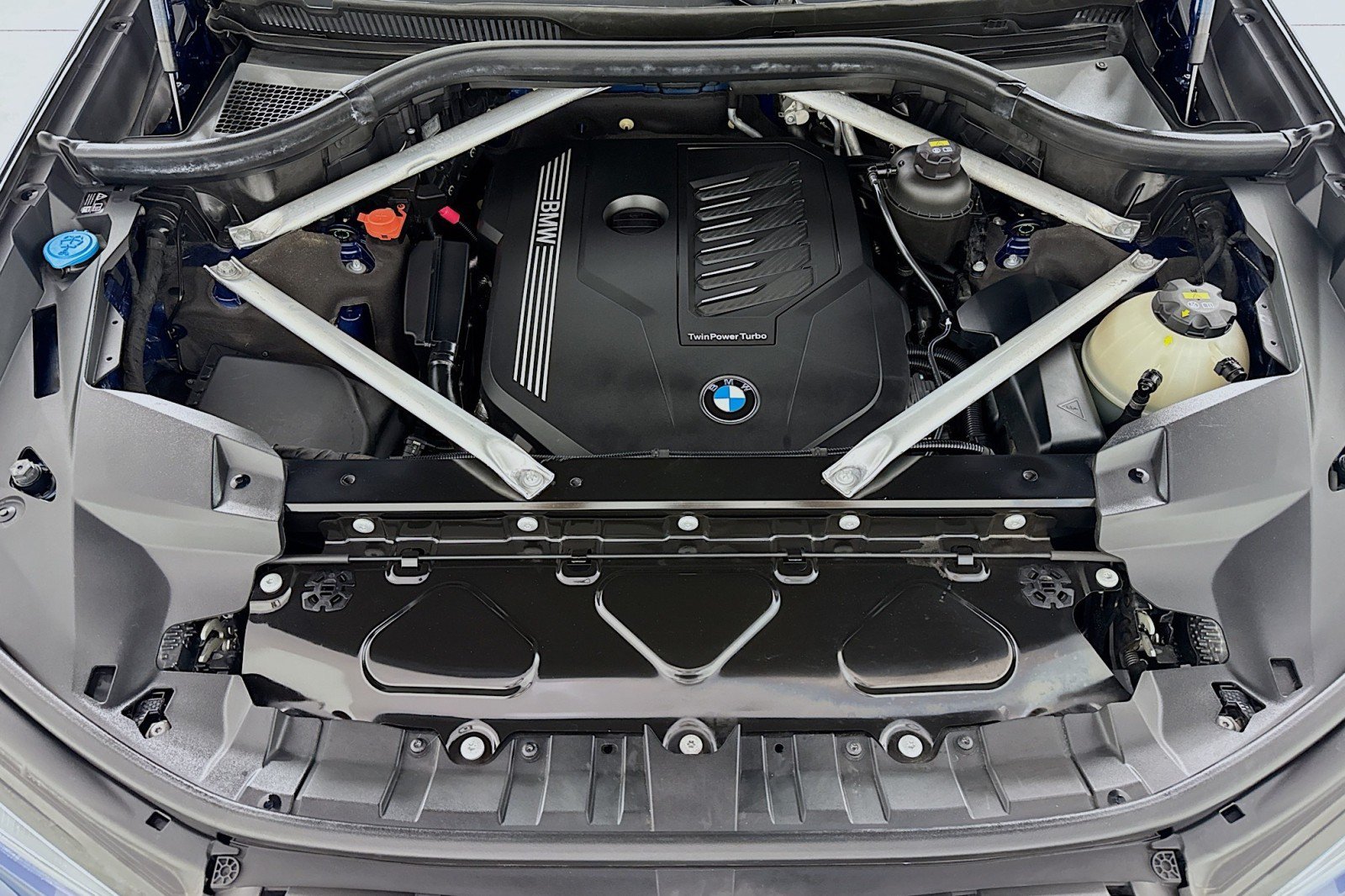 Used 2019 BMW X7 xDrive40i w/ Premium Package AWD/4WD image 12