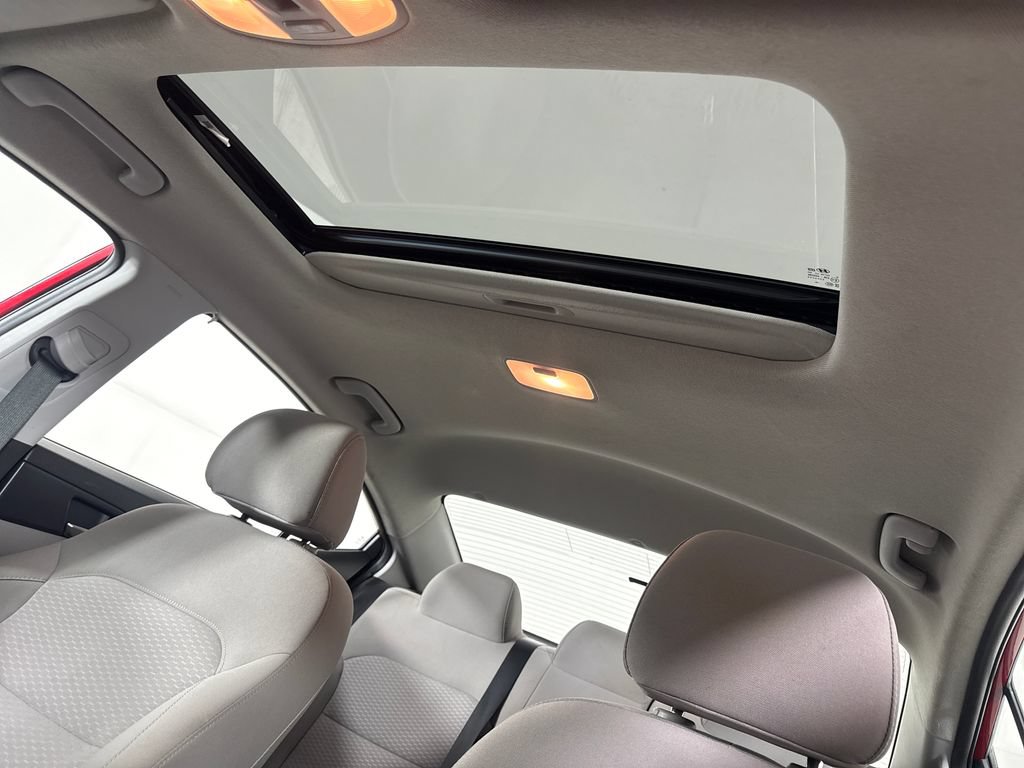 Used 2020 Hyundai Elantra Value Edition FWD image 20