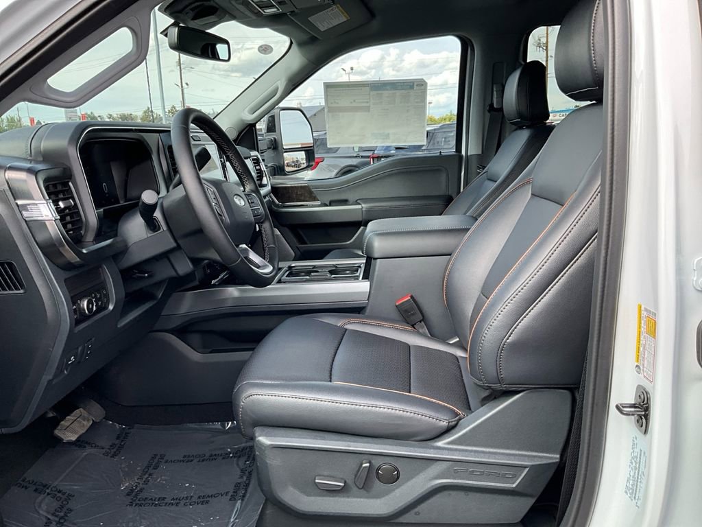 New 2026 Ford F250 Lariat w/ Black Appearance Package image 17