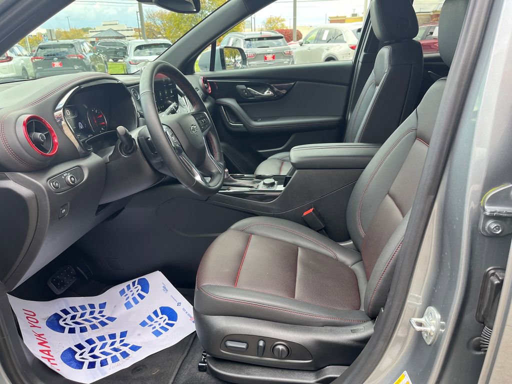 Used 2025 Chevrolet Blazer RS image 11